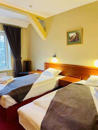 Гостиница Friedrichshof Hotel Калининград Стандартный двухместный номер I категории с двумя раздельными кроватями-3